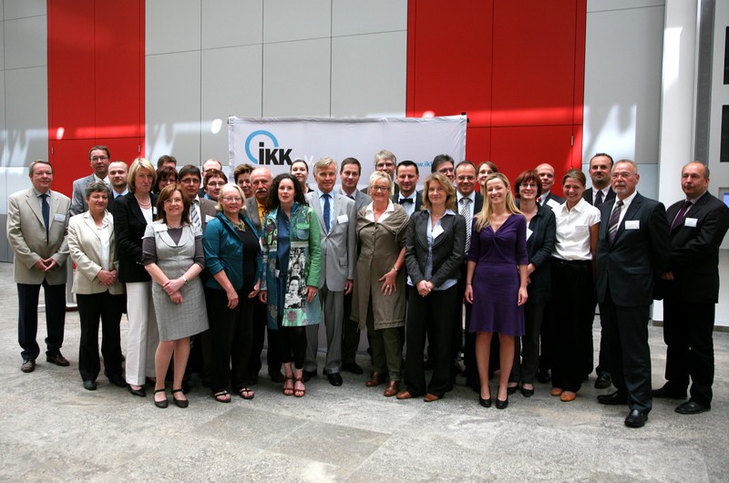 Gruppenfoto Netzwerker der Innungskrankenkassen 2013.