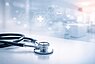 KI-generiertes Stethoskop mit digitaler Gesundheitsschnittstelle, Teaserfoto GKV in Zahlen Effizienz im Gesundheitsheitswesen